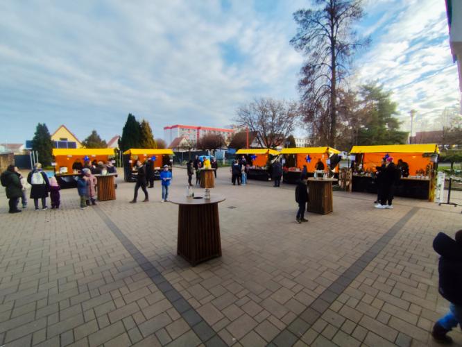 weihnachtsmarkt_bild.jpg